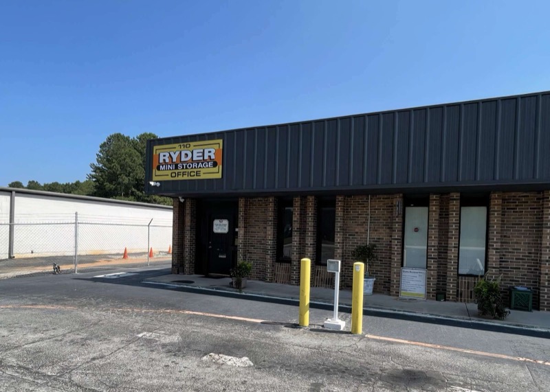 The front entrance and office at Ryder Mini Storage on Ryder Lane in Anderson, South Carolina